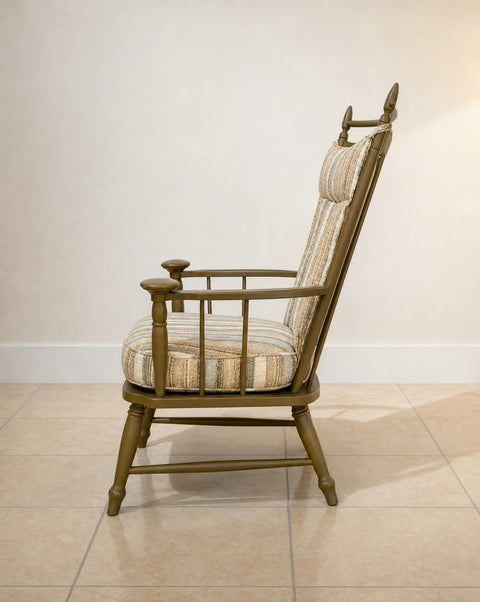 Vintage 1970s Windsor Neutral Painted Chair