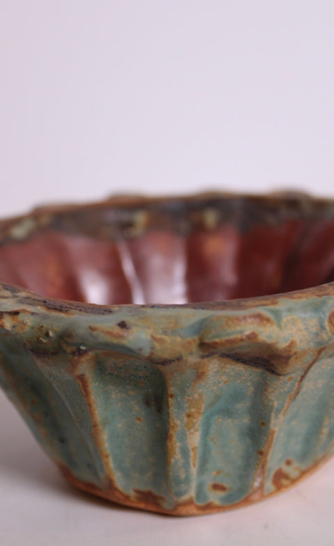Elizabeth Ross BC 1989 Studio Pottery Bowl