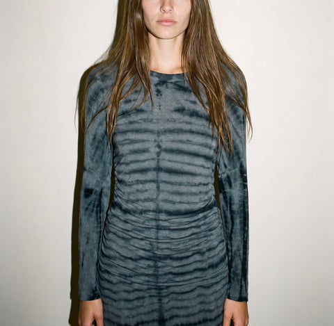 Karen Kane Gray and Black Ruched Long-Sleeve Tunic