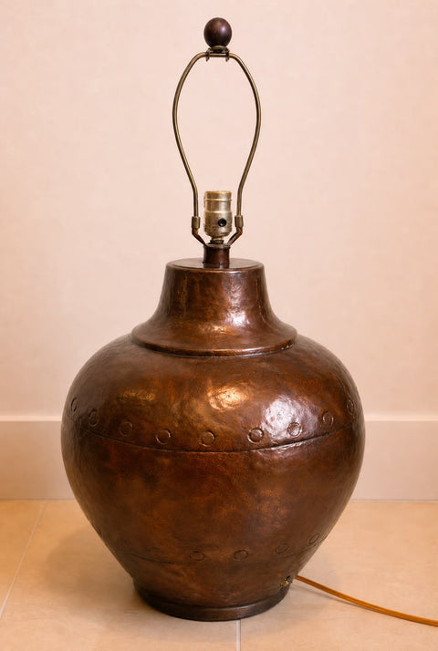 Vintage Ethan Allen Hammered Copper Urn Table Lamp Pair