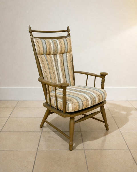 Vintage 1970s Windsor Neutral Painted Chair
