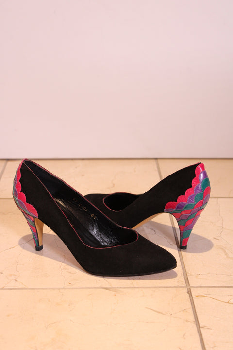 Lola Shoes Black Suede Scalloped Heel Pumps – Made in Spain