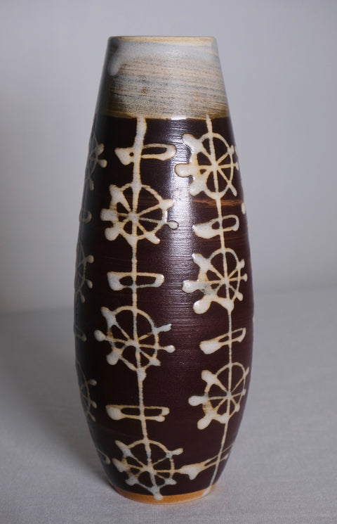Vintage Peruvian Brown/Cream pottery Vase
