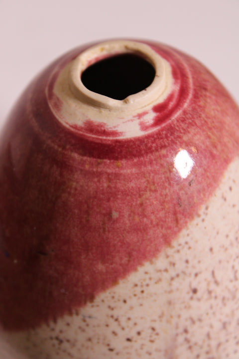 Red Cream Teardrop Bud Vase