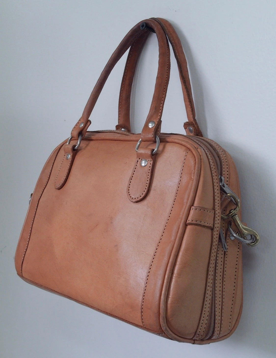 Pre Owned Western Tan Leather Satchel | Longhorn Steer Concho | Basket Weave Tooling | Whipstitch Detail (Vintage)