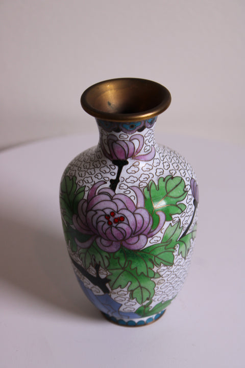 Vintage Chinese Cloisonné Chrysanthemum Vase – White Enamel Ground