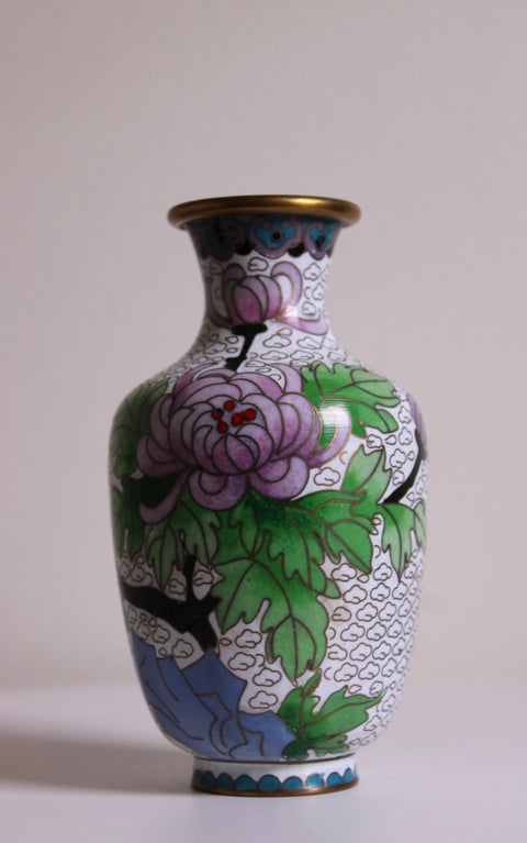 Vintage Chinese Cloisonné Chrysanthemum Vase – White Enamel Ground