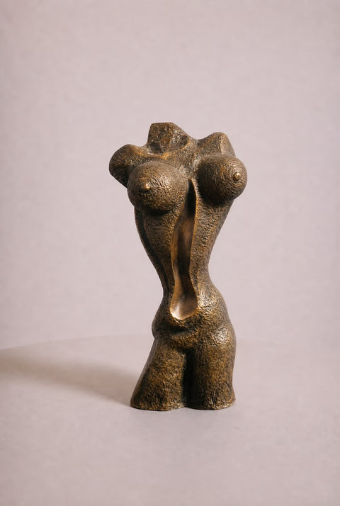 Vintage Brutalist Bronze Female Sculpture – Modernist Figurative Art Statue