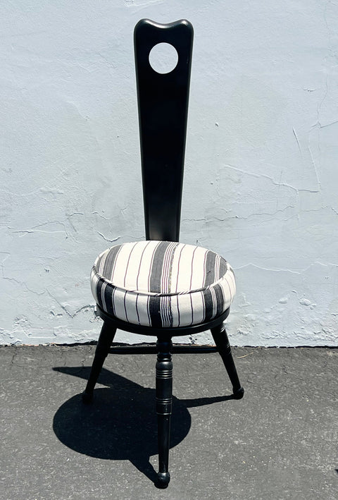 1960s Three Legged Spinning Chair (Vintage)