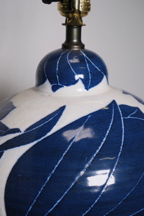 Vintage Blue/White Floral Lamp