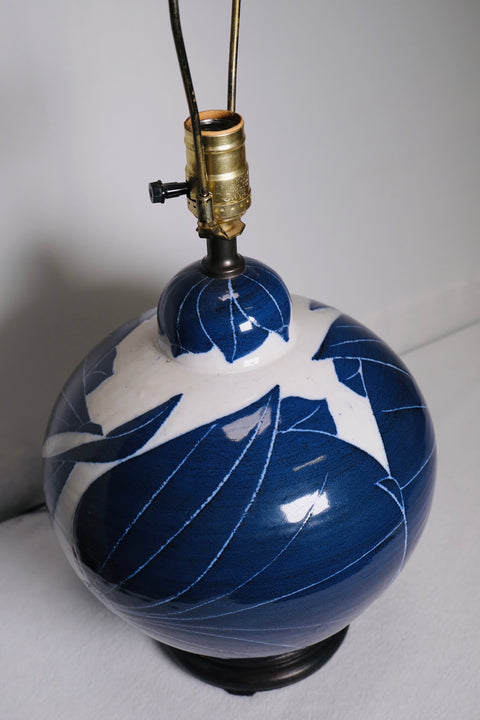 Vintage Blue/White Floral Lamp