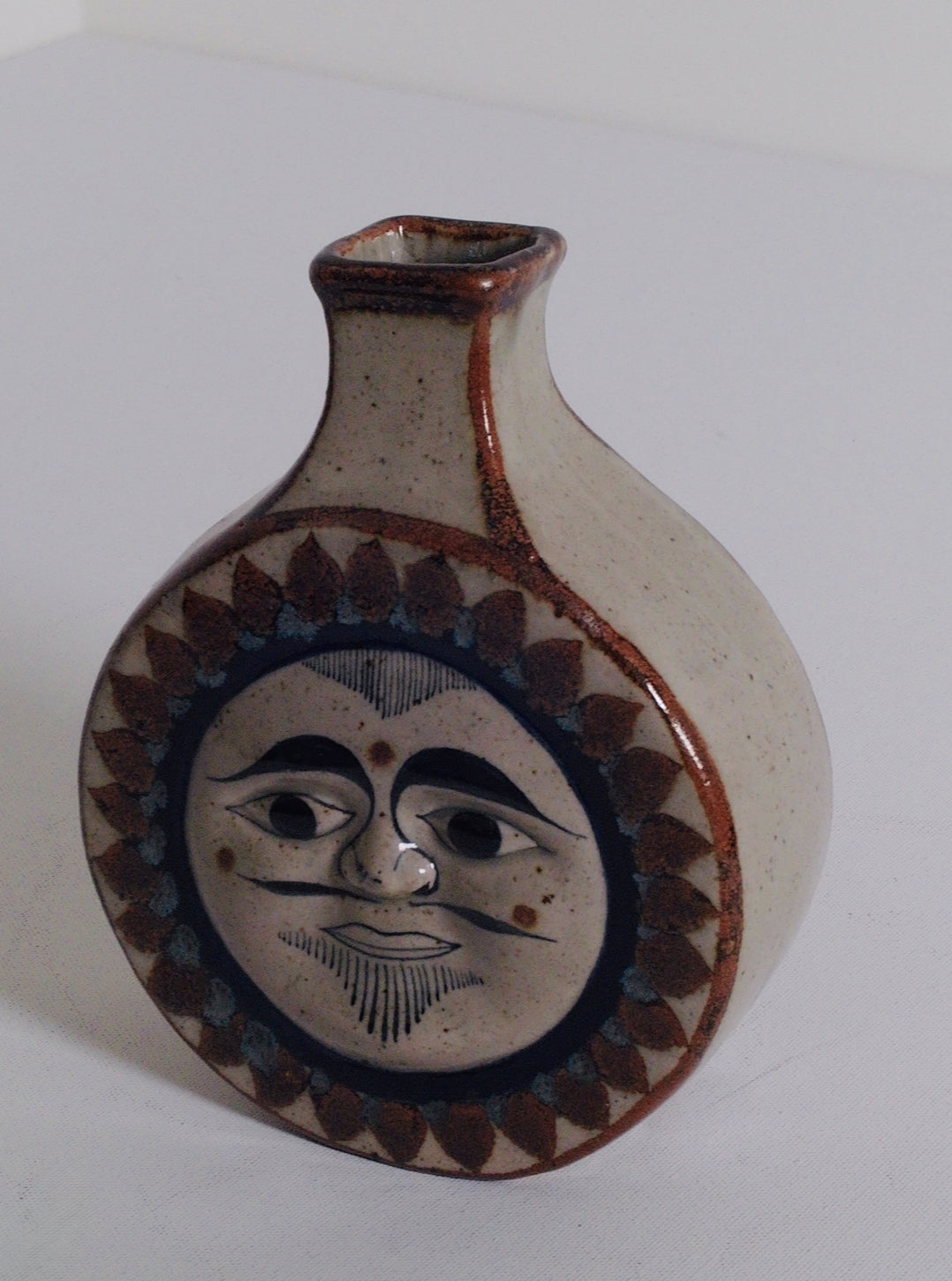 “Jorge Wilmot” Tonalá Vintage Pottery Vase – Sun & Moon Double-Sided Mexican Stoneware