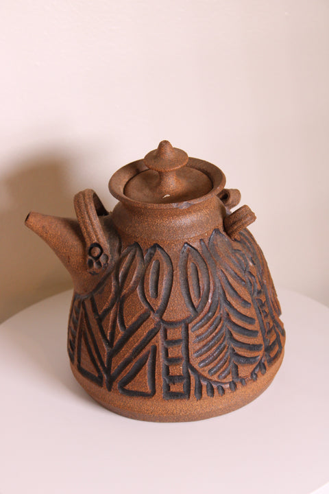 Embossed Leaf Teapot Vessel