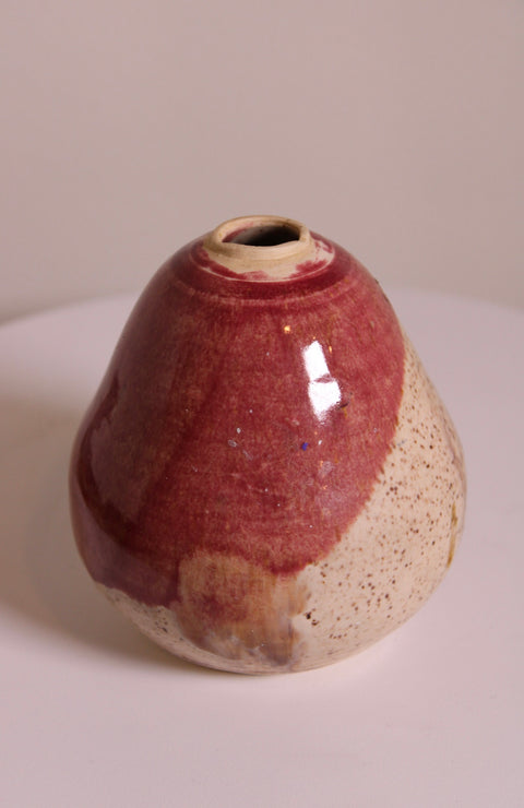 Red Cream Teardrop Bud Vase