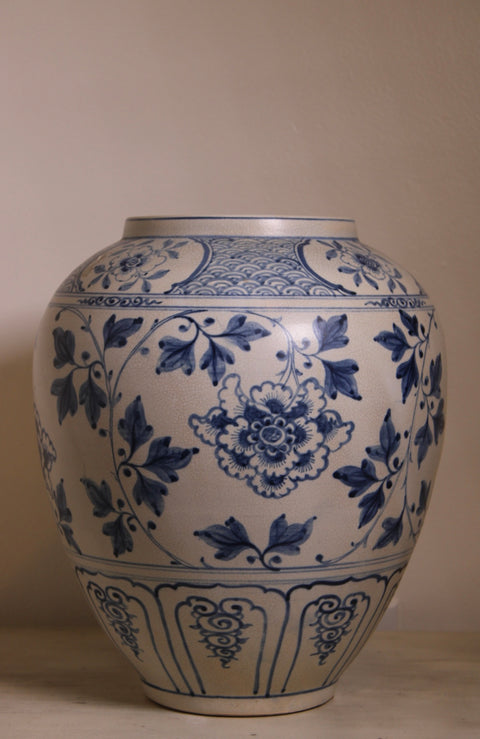 Vintage Large Blue and White Porcelain Planter Jar Floral Chinoiserie Vessel