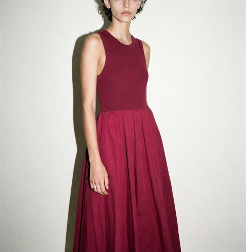 Vintage Burgundy Pleated Sleeveless Dress — product detail