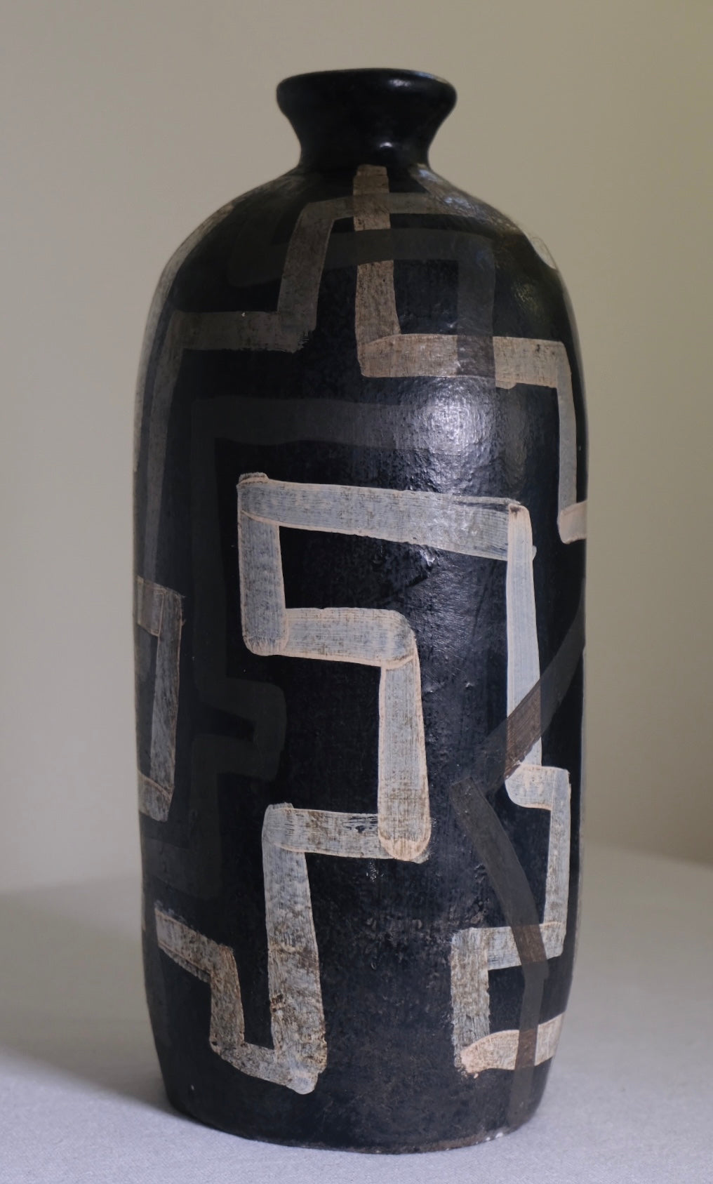 “Grid Line” Abstract Vase (Black Version)
