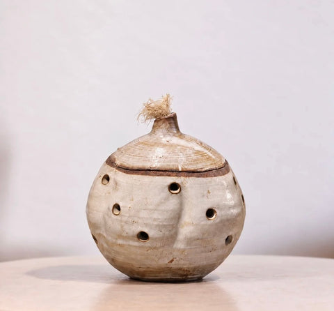 Cream Garlic Keeper Glazed Pierced Pottery Jar with Lid