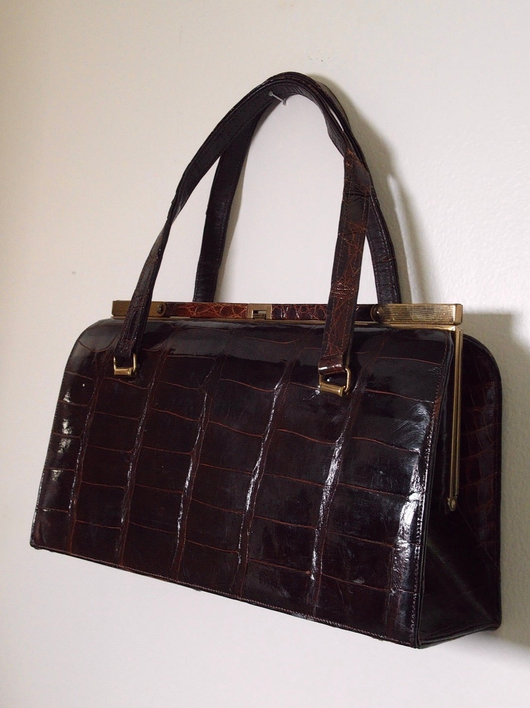 Pre Owned Black/Brown Crocodile-Embossed Leather Frame Handbag | Gold Kiss-Lock Clasp | Italy Top Handle Bag (Vintage 1970s–80s)