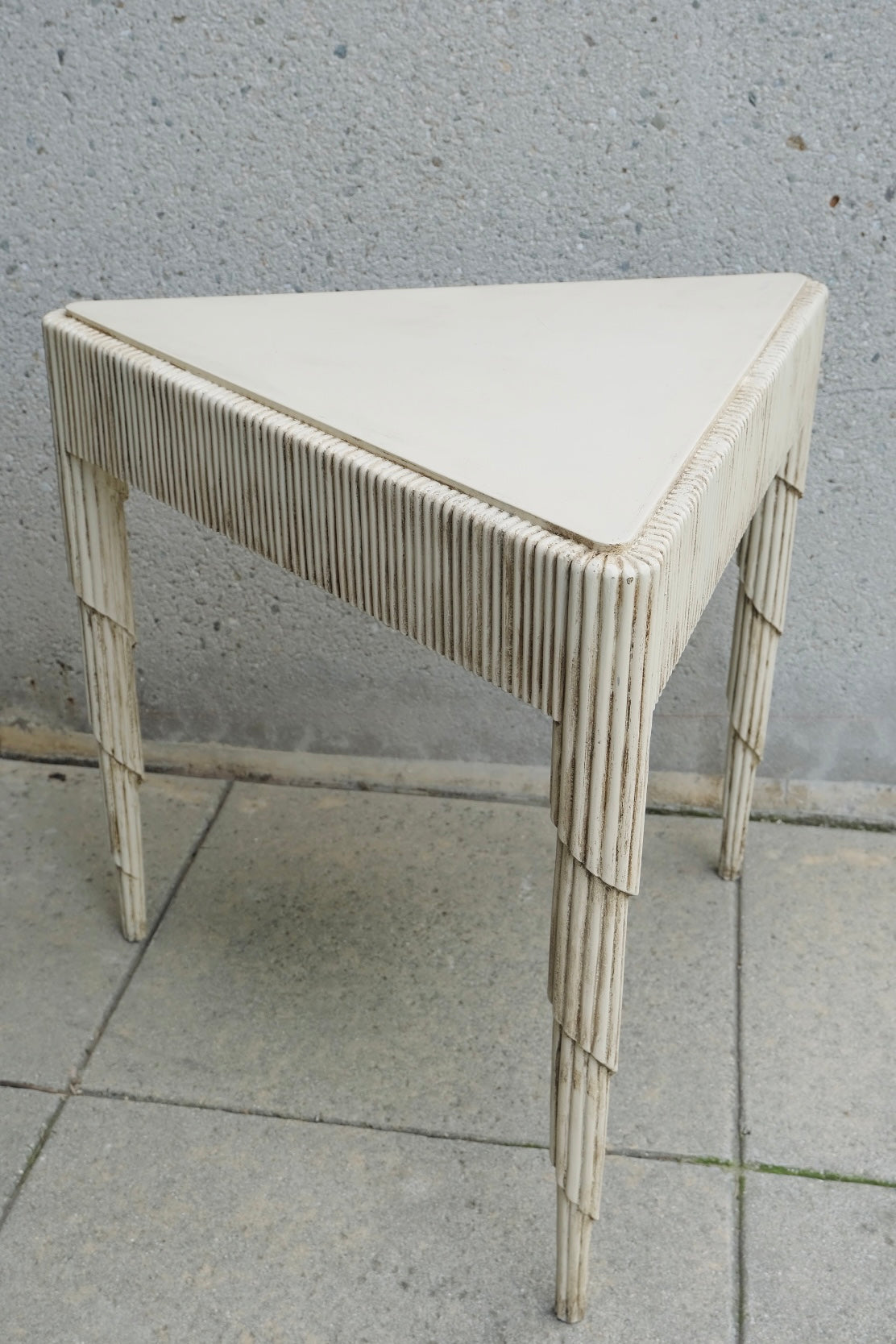 Cream Fluted Carved Side Tables (Pair/Vintage)