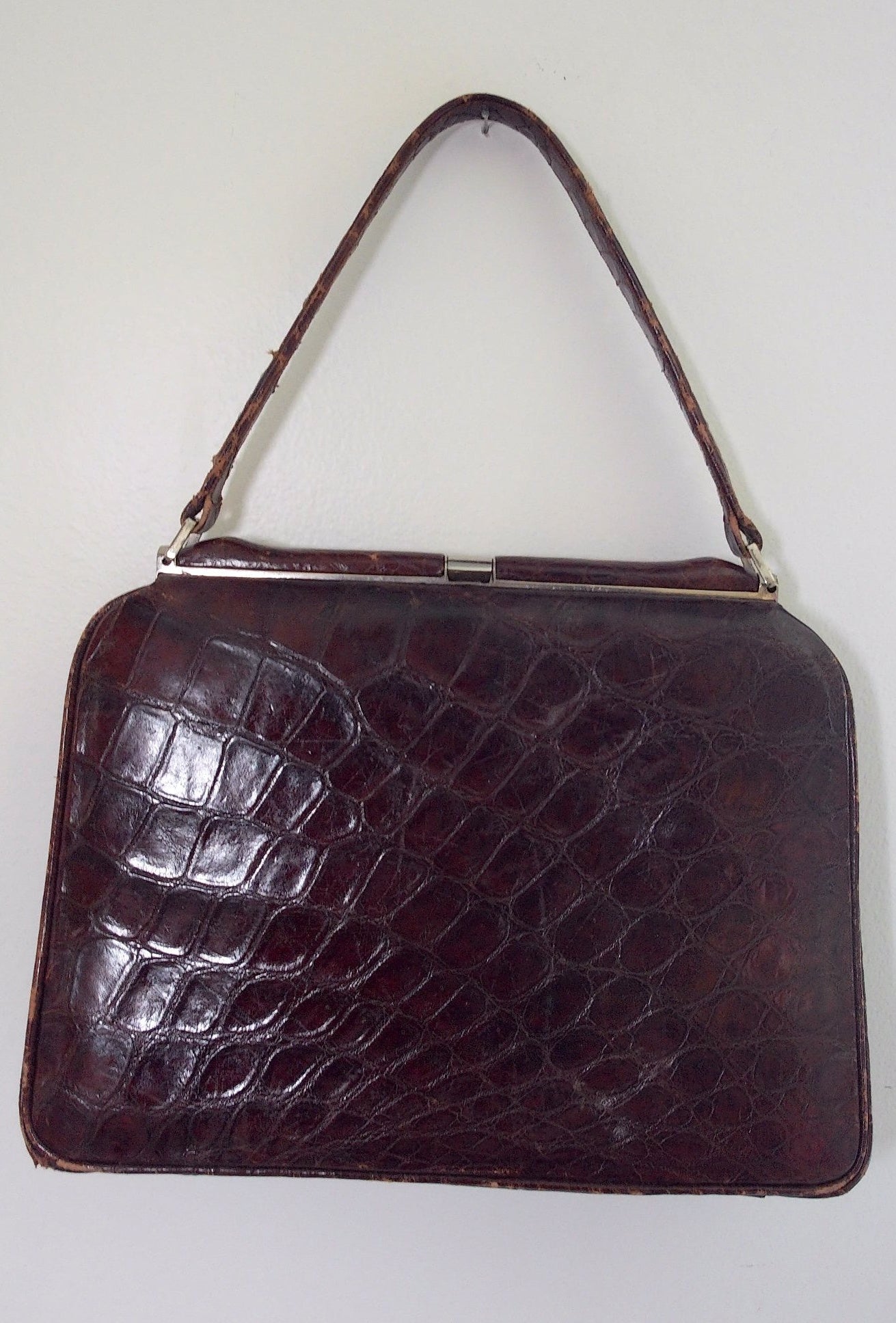 Pre Owned Dark Brown Crocodile-Embossed Leather Frame Handbag | Silver Kiss-Lock Clasp | 1960s–70s Top Handle Bag (Vintage)