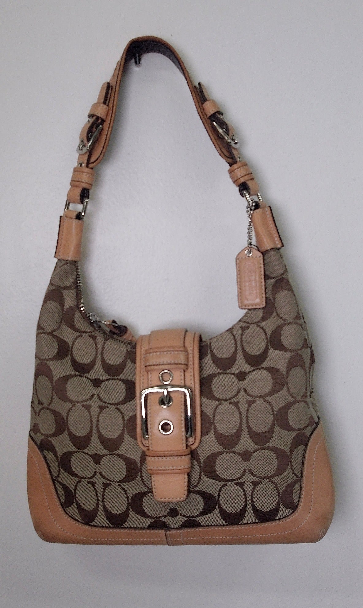 Pre Owned Coach Hamptons Hobo Bag | Khaki Signature Jacquard & Camel Leather (Y2K Vintage)