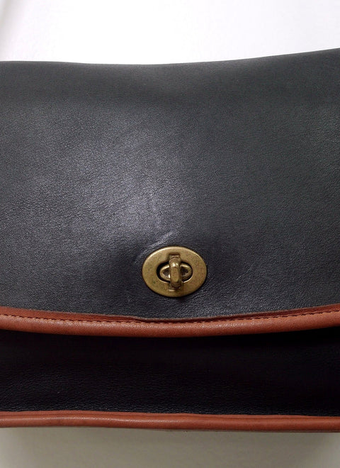 Pre Owned Coach Companion Flap Crossbody Bag | Green & Tan Two-Tone Leather | Made in USA | No. 0056-088 (Vintage)