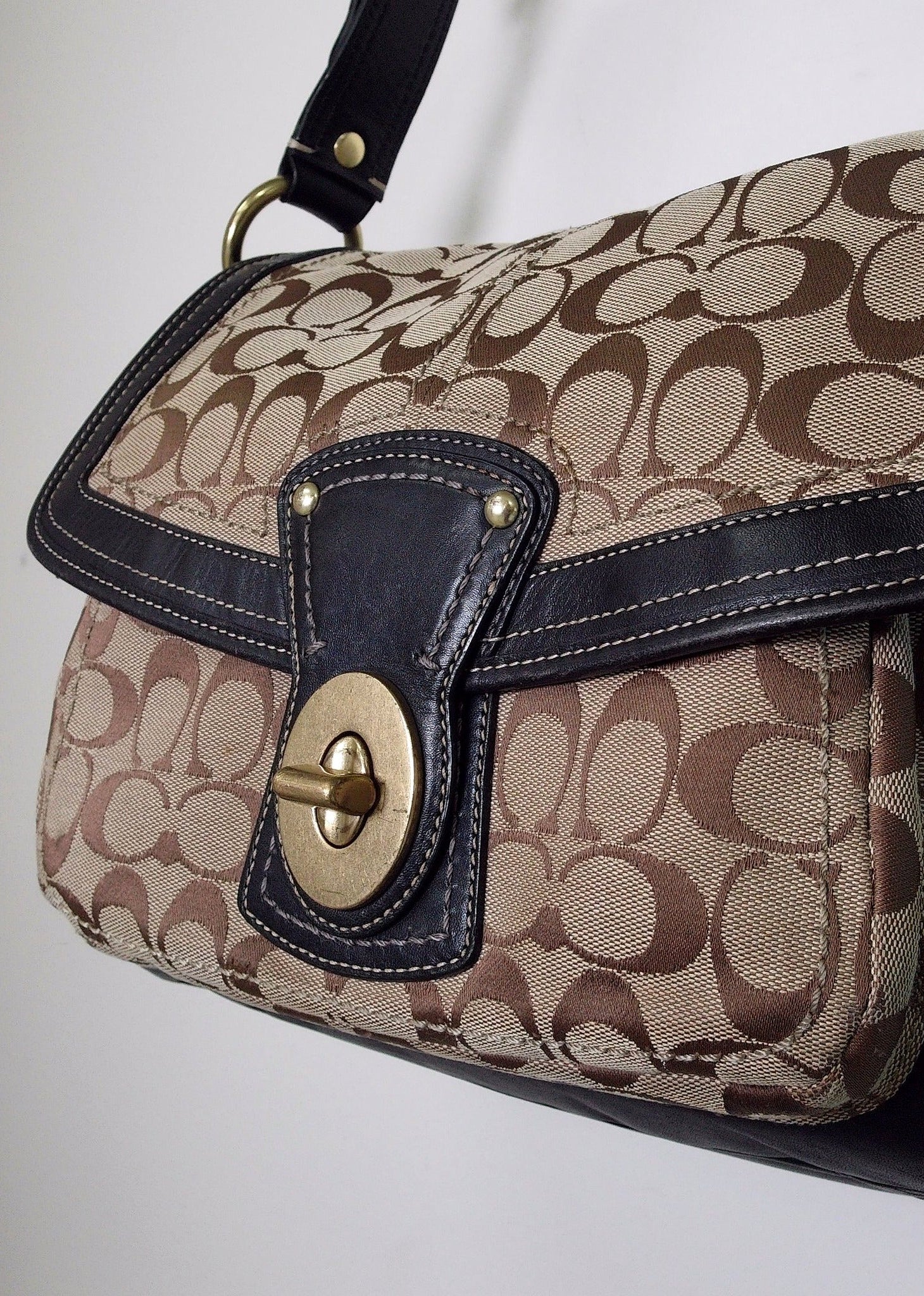 Pre Owned Coach Soho Flap Shoulder Bag | Khaki Brown Signature C Canvas | Dark Brown Leather Trim (Vintage Y2K)