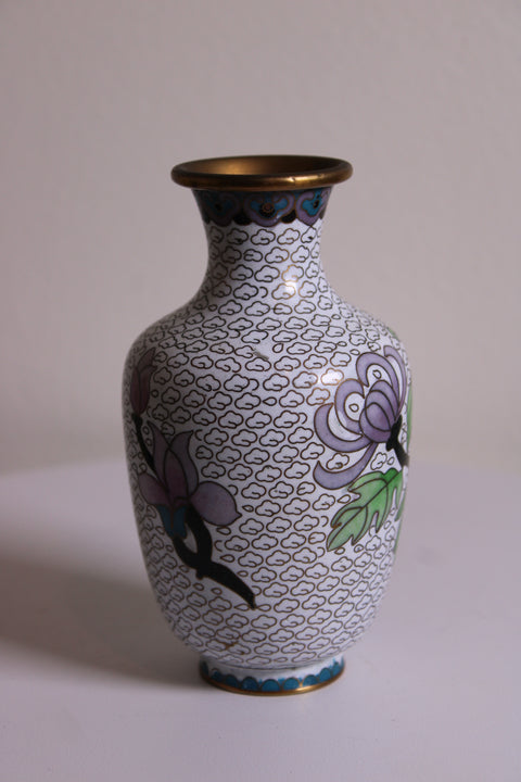 Vintage Chinese Cloisonné Chrysanthemum Vase – White Enamel Ground