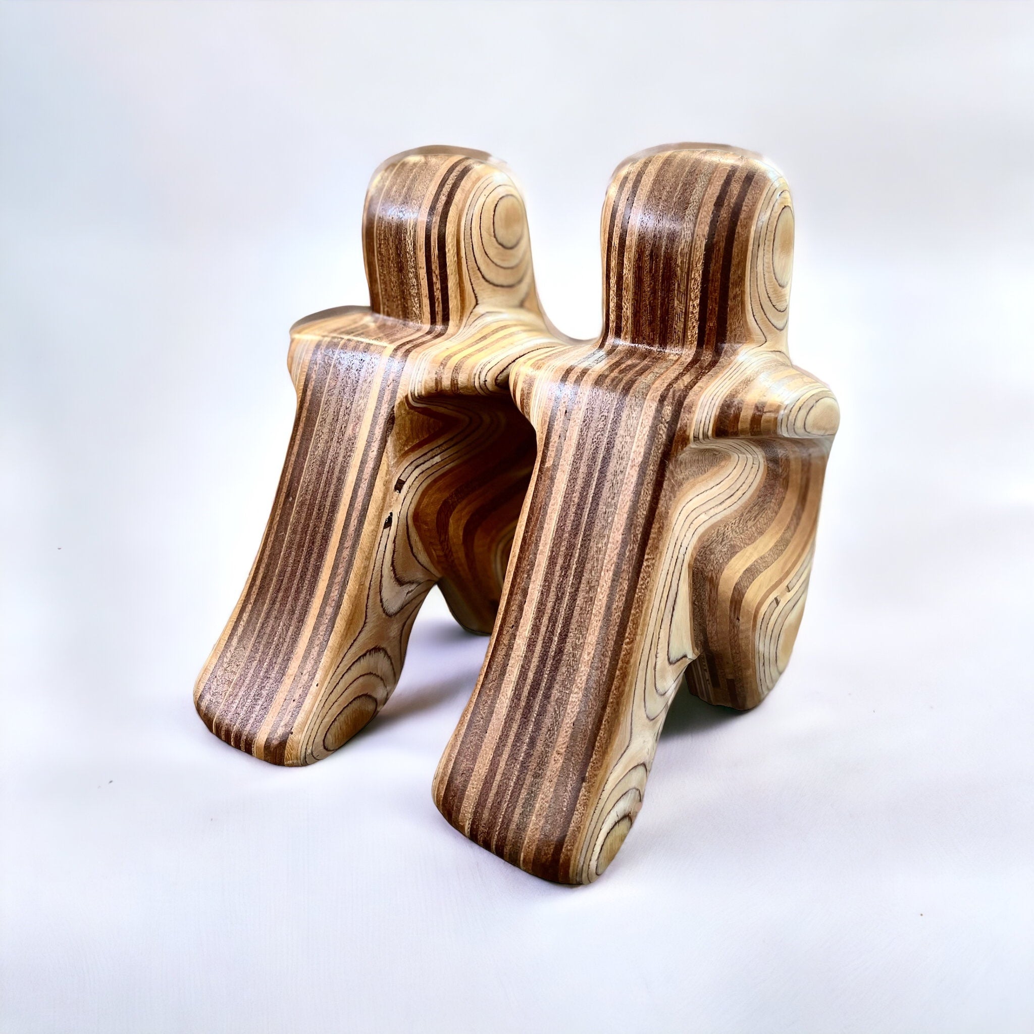 “Robert Hargrave” 1980s Wooden Sitting Figures/Bookends (Vintage)